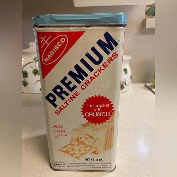 Other - Vintage 1969 Nabisco Premium Saltine Crackers Tin